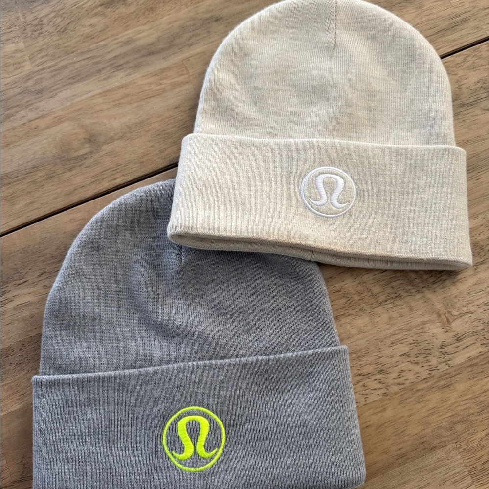 lululemon athletica Gray and Cream Beanie Set
